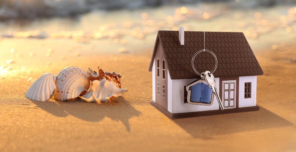 House Miniature on Sand Shell